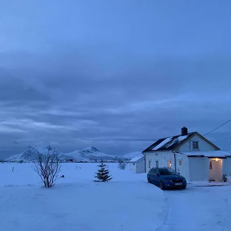 Narnia Lofoten Holiday home